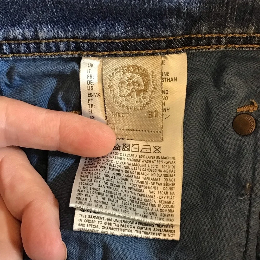 Diesel Tepphar 31x32 Tag Size Men's Distressed Slim Jeans Measures 33x31